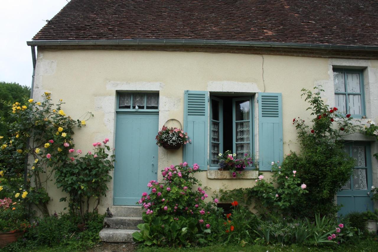petite maison berrichonne Charost Exterior foto